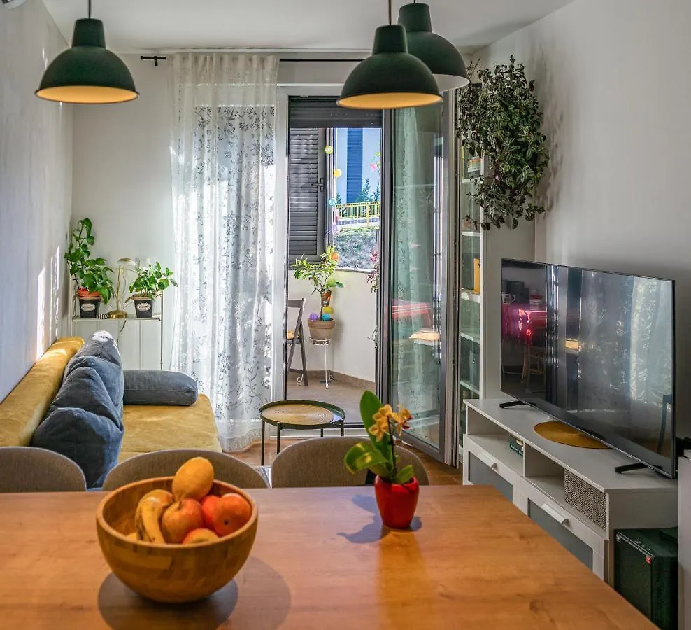 Luxury Apartment Ruby Split 0*,