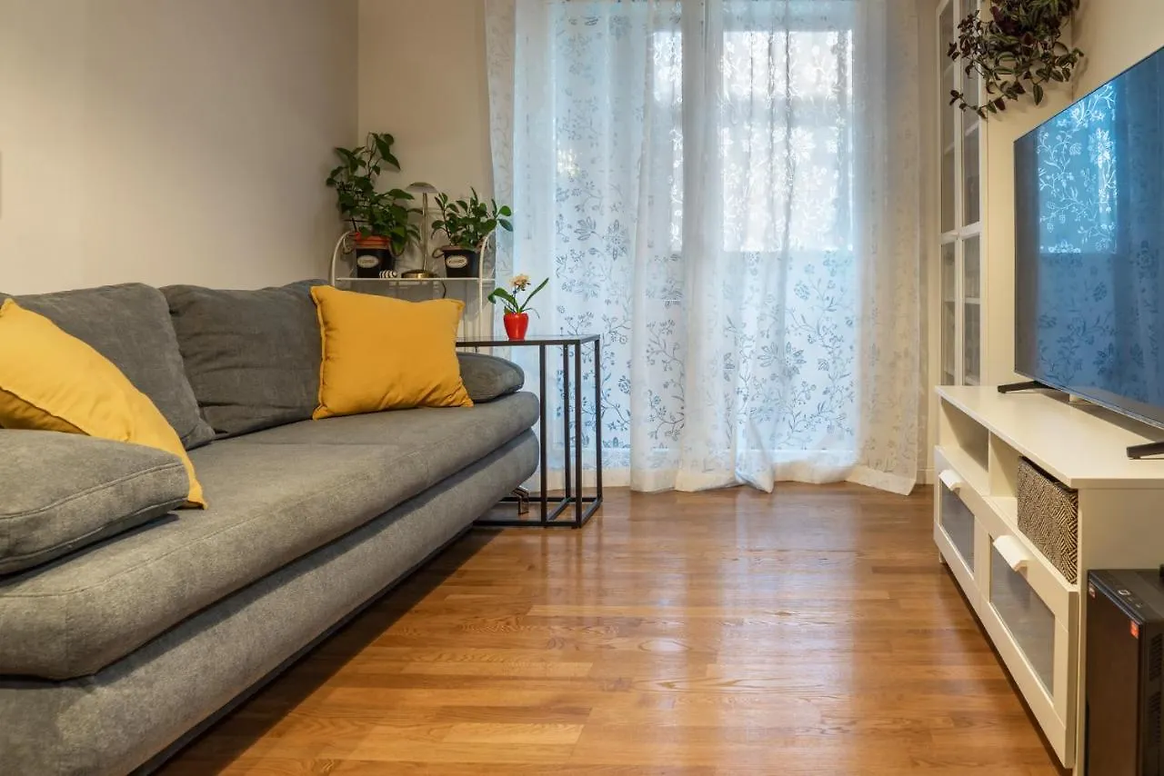 Luxury Apartment Ruby Split
